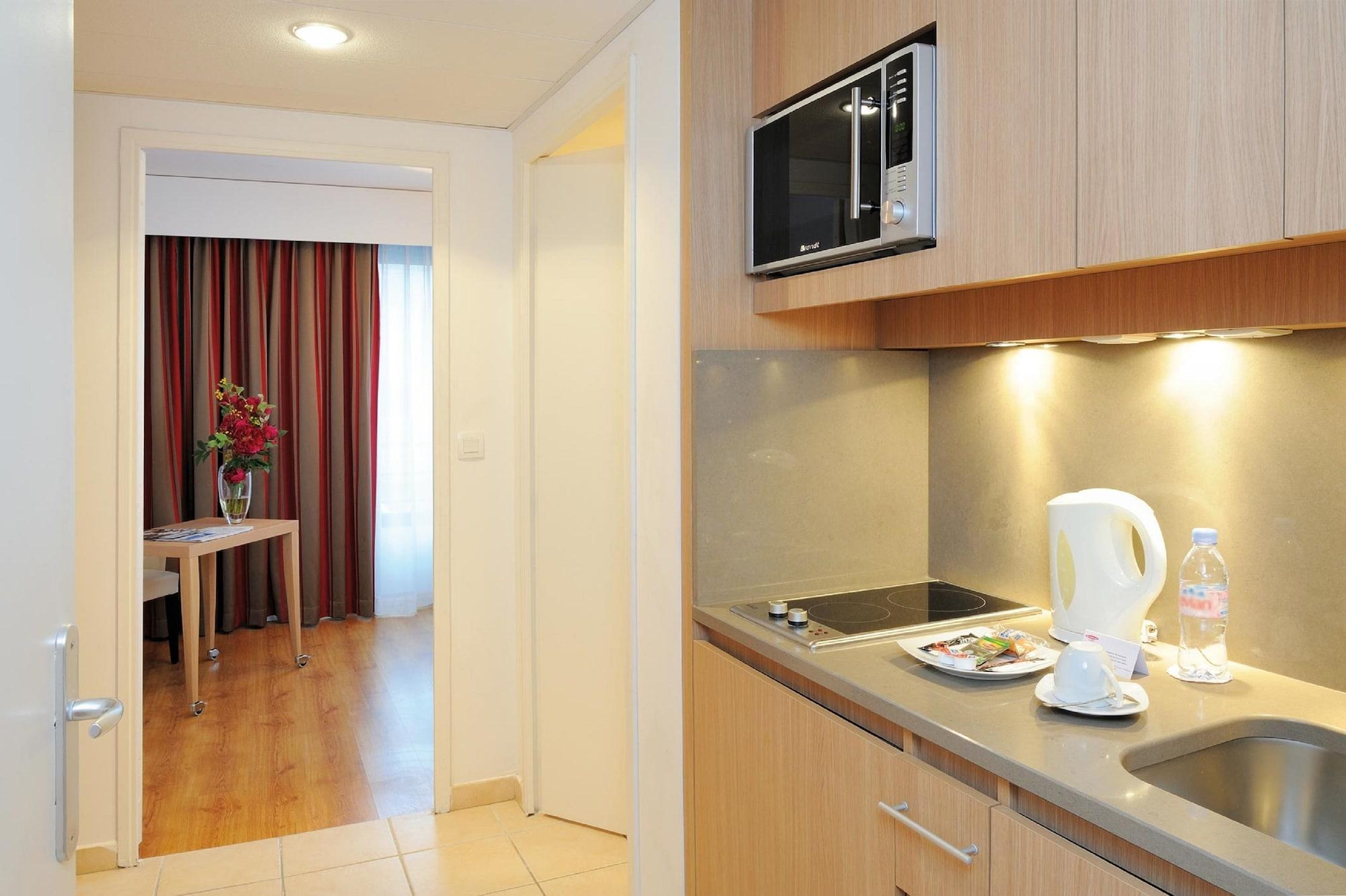 Residhome Paris-Evry Courcouronnes Екстериор снимка