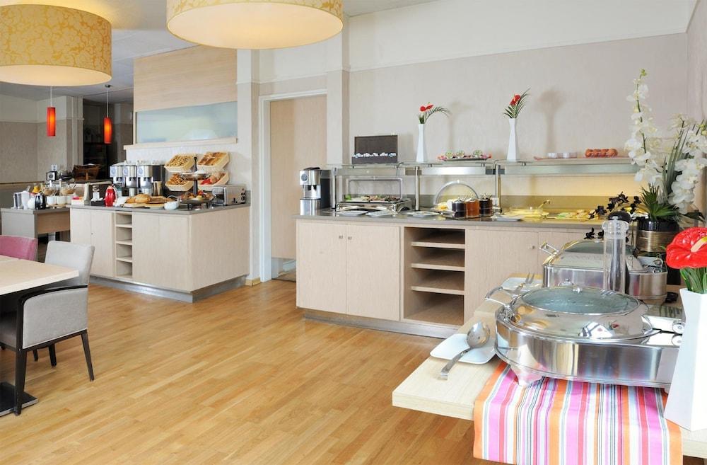 Residhome Paris-Evry Courcouronnes Екстериор снимка